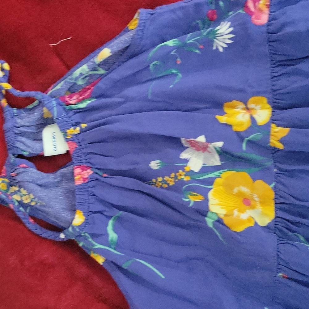 Girls dress - Picture 2 of 5